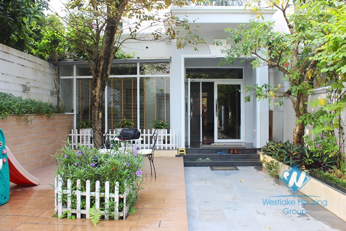 High quality villa for rent in Ciputra, Tay Ho, Hanoi. The land area is 320 sqm, three floors. Price for rent 3700 USD/month